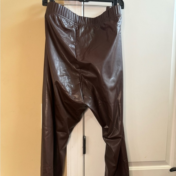 Women’s Faux leather- leggings- Brown - Picture 4 of 7
